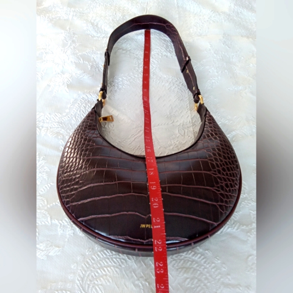 JW PEI | Carly Saddle Bag - Picture 4 of 14